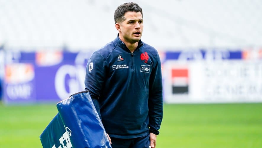 dulin capitalise sur ses performances avant son retour en top 14, prêt à briller sur le terrain. découvrez les enjeux de cette saison et les ambitions du joueur.