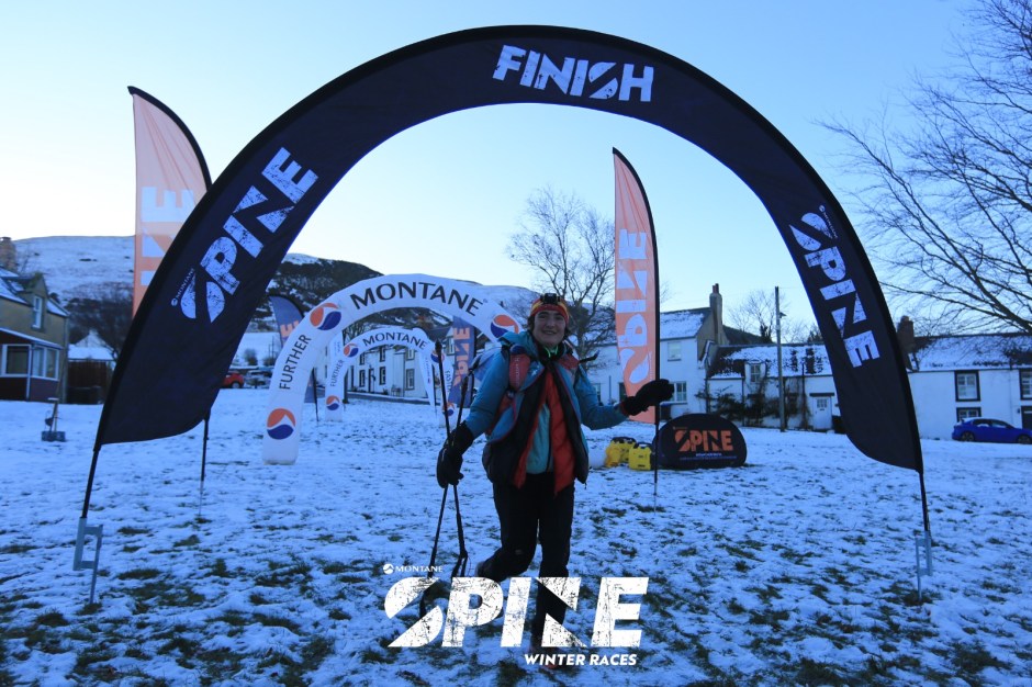 découvrez les temps forts de la winter spine race 2023, une course d'endurance épique à travers les paysages enneigés du royaume-uni. plongez dans l'univers des aventuriers qui relèvent ce défi ultime et apprenez-en plus sur les champions de cette édition mémorable.