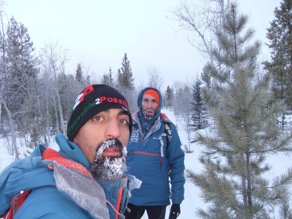 découvrez les exploits de blanchard et lag au yukon arctic ultra, une aventure épique au cœur des paysages glacés du canada. plongez dans leur parcours audacieux à travers des conditions extrêmes et vivez une expérience unique à la frontière du défi humain.