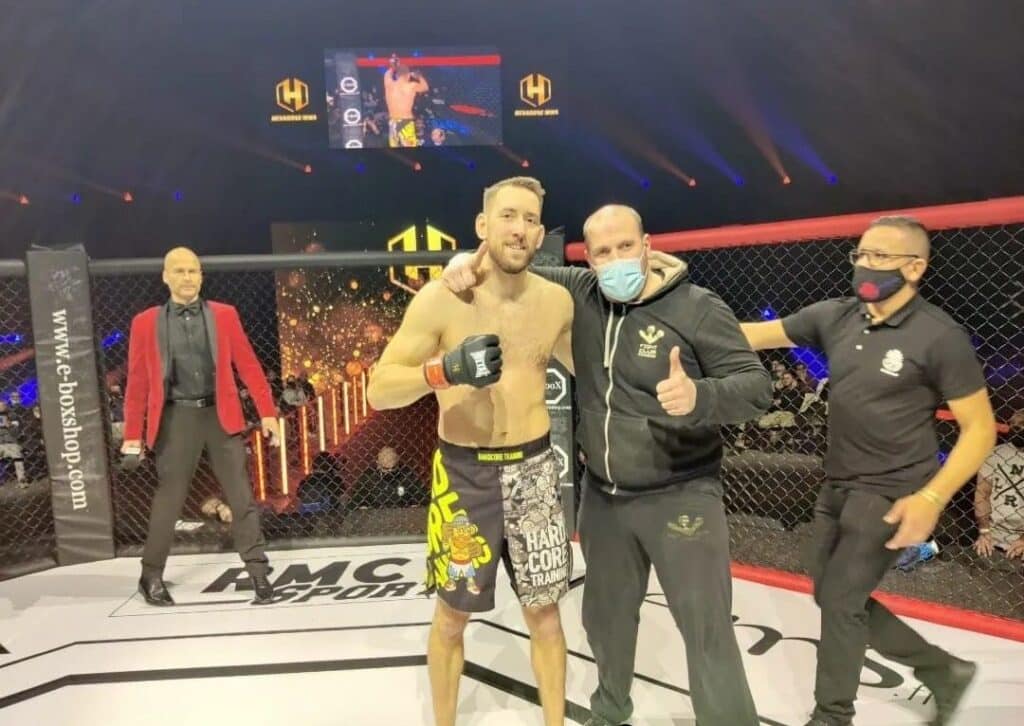 découvrez l'association exclusive entre winamax et hexagone mma, une collaboration qui promet d'apporter une nouvelle dimension aux événements de arts martiaux mixtes en france. restez connecté pour les dernières actualités, combattants et promotions!