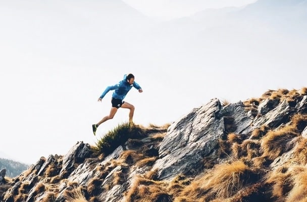 découvrez la transgrancanaria 2025, une aventure exceptionnelle à travers les paysages spectaculaires de l'île de gran canaria. rejoignez des milliers de coureurs et amateurs de trail pour une expérience inoubliable mêlant défi sportif et beauté naturelle. préparez-vous à vivre une course unique, riche en émotions et en panoramas à couper le souffle.