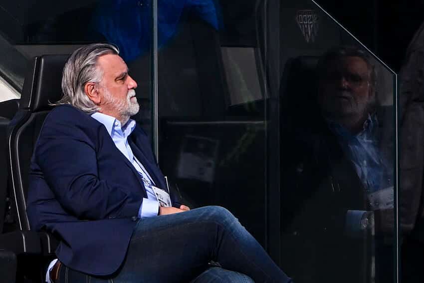 découvrez comment nicollin révolutionne le monde du sport à pérols avec le mhsc padel. une initiative innovante qui promet d'apporter une nouvelle dynamique au padel et de rassembler les passionnés autour de ce sport en pleine expansion.