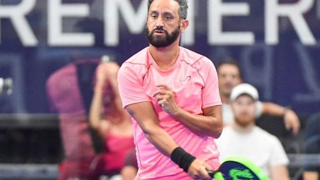 rejoignez cyril hanouna pour un tournoi de padel exceptionnel dans le var ! cet événement promet des matchs palpitants, une ambiance festive et des moments inoubliables. ne manquez pas l'occasion de voir vos célébrités préférées sur le court !