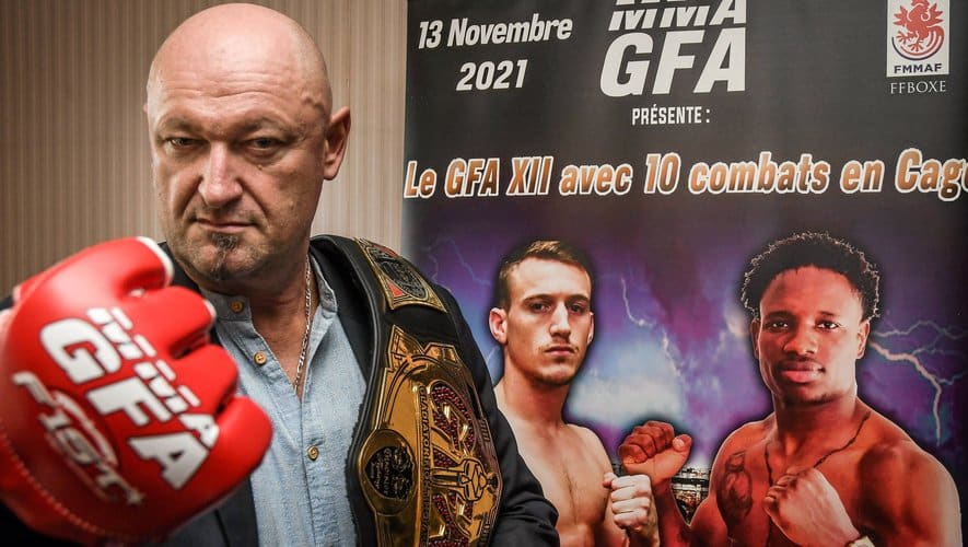 découvrez le gala mma aveyron, un événement incontournable qui rassemble les passionnés d'arts martiaux mixtes. assistez à des combats palpitants, des performances de fighters talentueux et une ambiance électrique. ne manquez pas cette occasion de vivre le mma au cœur de l'aveyron!