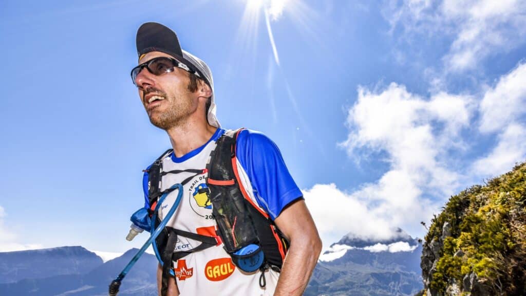 découvrez les performances exceptionnelles de pommeret et blanchard lors de la hardrock 100, une course emblématique qui défie les limites de l'endurance. suivez leur parcours à travers des paysages à couper le souffle et plongez dans l'univers palpitant de l'ultra-trail.