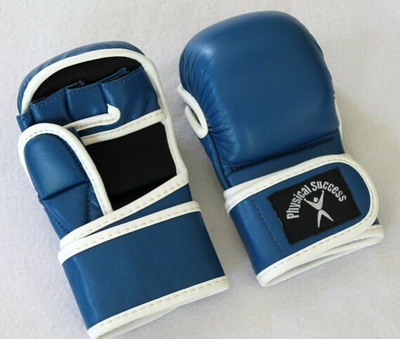 découvrez les idées reçues sur le mma pour enfants et démystifiez les préjugés entourant cette discipline. apprenez comment le mma peut favoriser le développement physique et mental des plus jeunes.