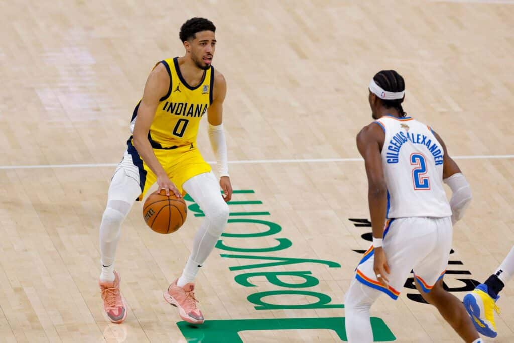 découvrez les temps forts du match 4 nba à oklahoma city : performances exceptionnelles, moments palpitants et actions mémorables qui ont marqué cette rencontre incontournable. suivez les joueurs clés et revivez les meilleurs instants du jeu.