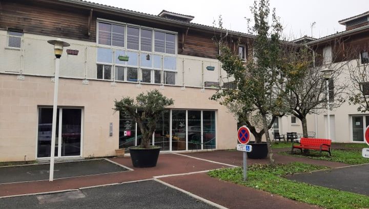 découvrez les turbulences ubb, une aventure palpitante au cœur du rugby. plongez dans l'univers passionnant de l'union bordeaux bègles et vivez les matchs, les joueurs et les émotions fortes qui font vibrer les supporters. restez informé sur les dernières actualités, analyses et événements autour de cette équipe dynamique.