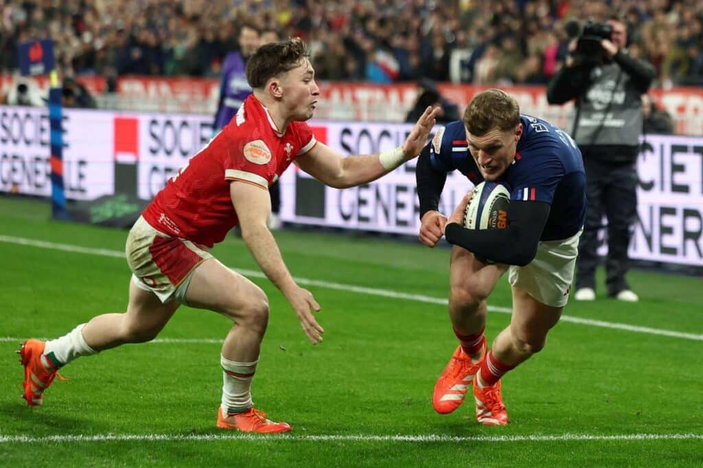 découvrez les dernières nouvelles concernant l'équipe de france xv et les rumeurs entourant un départ imminent. restez informé sur les décisions stratégiques et les préparations pour les prochaines compétitions.