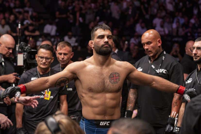 découvrez tout sur benoît saint-denis, le combattant français phare de l'ufc, qui fera sensation lors de l'événement ufc paris 2025. suivez ses parcours, ses performances et retrouvez les dernières actualités sur sa préparation et ses combats!