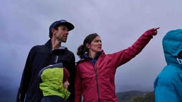 découvrez la cuvée ultra trail, un vin exceptionnel conçu pour les aventuriers. équilibrée et rafraîchissante, cette cuvée est l'accompagnement parfait pour vos défis en pleine nature. profitez d'un moment de répit après vos courses et laissez-vous séduire par ses arômes uniques.