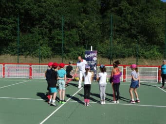 découvrez l'association des pompiers de blaye-les-mines qui fusionnent passion et esprit d'équipe à travers le padel. rejoignez-nous pour des événements sportifs, des tournois amicaux et des rencontres inoubliables, tout en soutenant nos héros du quotidien.