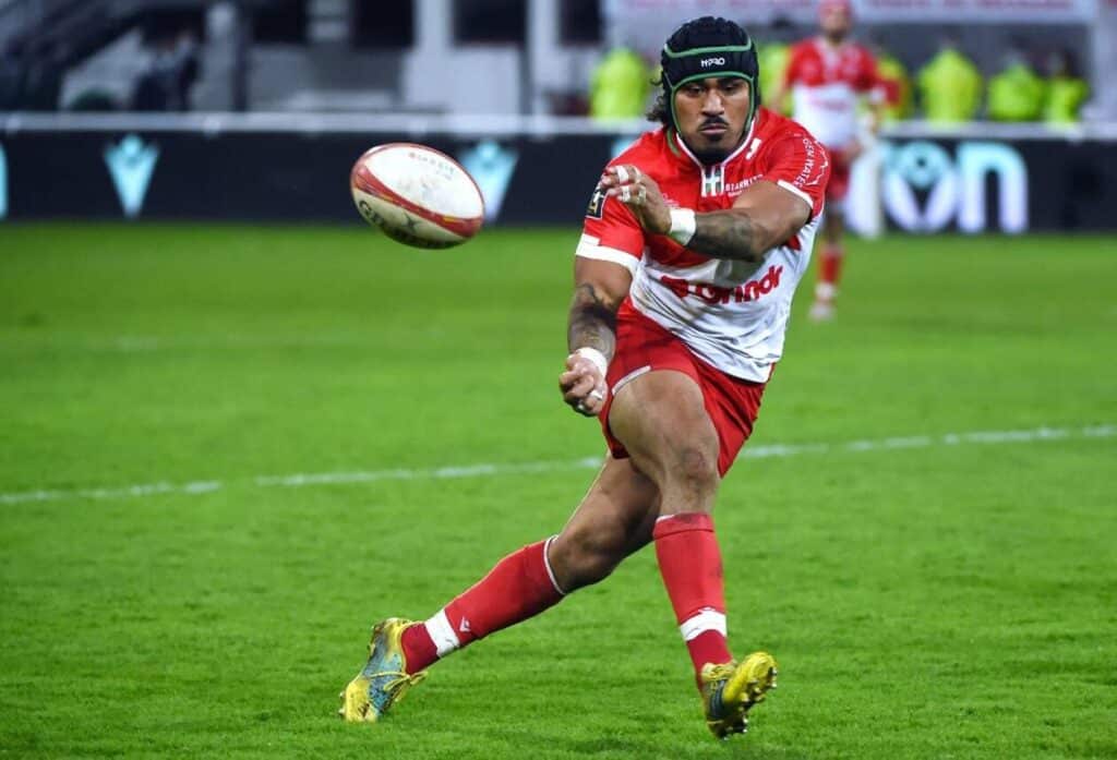 découvrez le processus de remplacement des blacks xv, l'équipe emblématique du rugby, et comment ce nouveau souffle pourrait influencer les prochaines compétitions. informez-vous sur les joueurs émergents et les stratégies adoptées pour maintenir l'excellence.