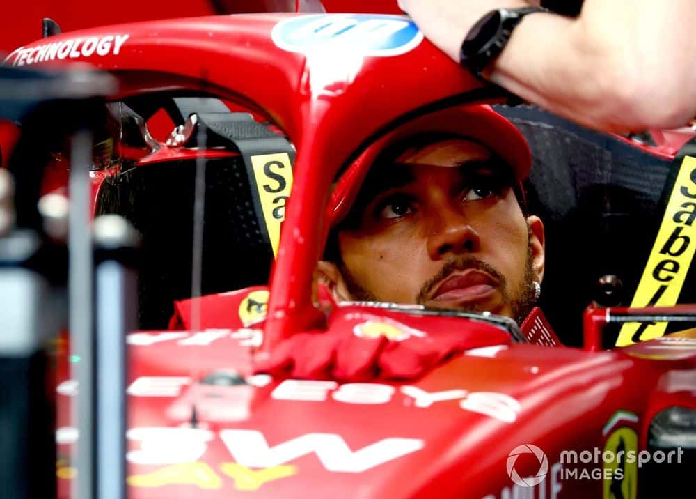 dans cet article, découvrez pourquoi lewis hamilton exprime le souhait d'une pause face à ferrari. analyse des enjeux de la compétition, des performances des pilotes et des stratégies des équipes en formule 1.