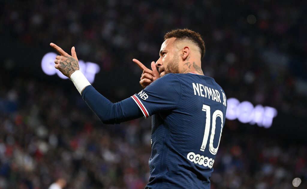 découvrez les moments forts de la finale de tarragone mettant en vedette neymar, l'attaquant star brésilien. revivez l'excitation de ce match captivant, les performances exceptionnelles et les émotions vécues sur le terrain.