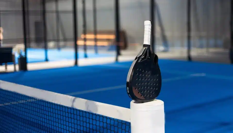découvrez le padel innovant dans les pyrénées-orientales ! profitez d'un sport dynamique et convivial dans un cadre enchanteur, avec des installations modernes et des événements captivants. rejoignez-nous pour vivre la passion du padel tout en explorant les magnifiques paysages de la région.