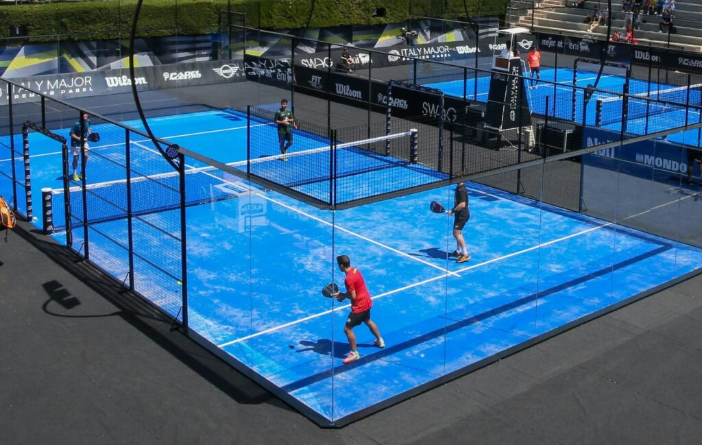 découvrez la vitesse du padel, un sport alliant rapidité et stratégie. apprenez les techniques pour améliorer votre jeu, optimiser vos réflexes et vous mesurer à vos adversaires dans des matchs palpitants.
