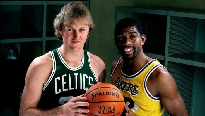 découvrez l'influence d'aaron sorkin sur les franchises nba, son rapport avec le basketball professionnel et comment son style unique pourrait transformer la narration autour des équipes de la nba.