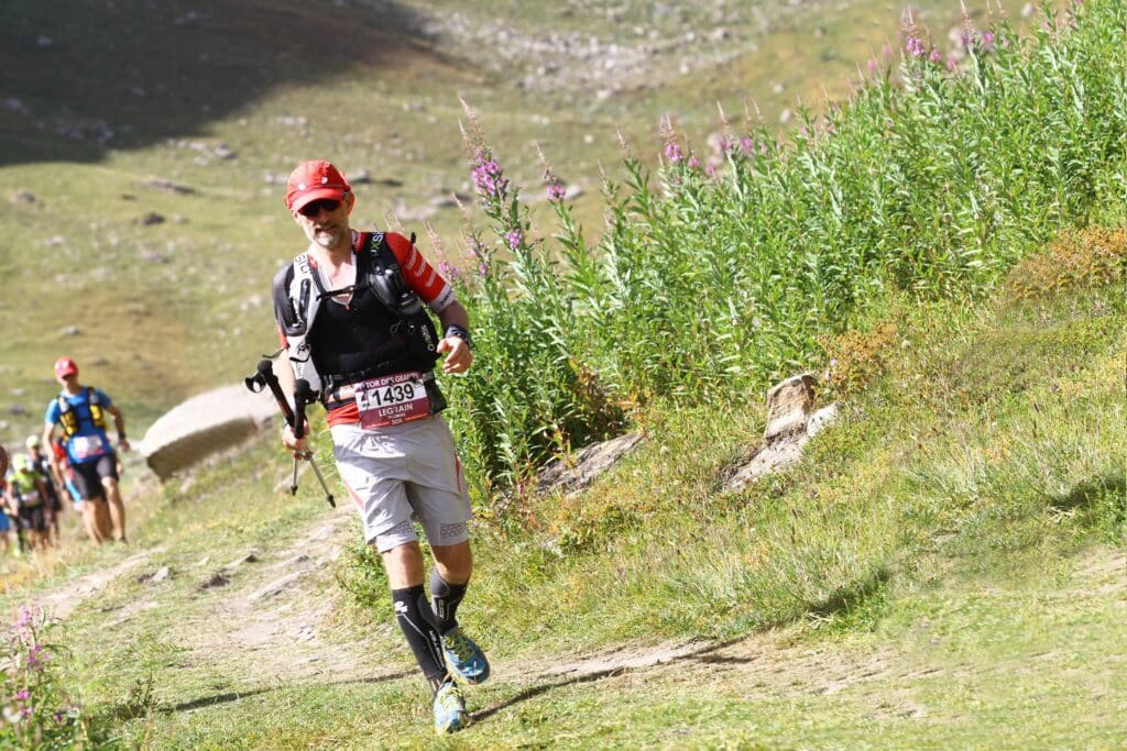 découvrez comment réaliser le mythique tor des géants en seulement 6 jours : conseils, préparation, étapes clés et astuces pour relever ce défi d’ultra-trail dans les alpes italiennes.