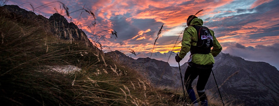 découvrez le tor des géants, l'une des courses d'ultra-trail les plus exigeantes au monde à travers les montagnes spectaculaires de la vallée d'aoste. informations, conseils et actualités sur cette aventure hors du commun.