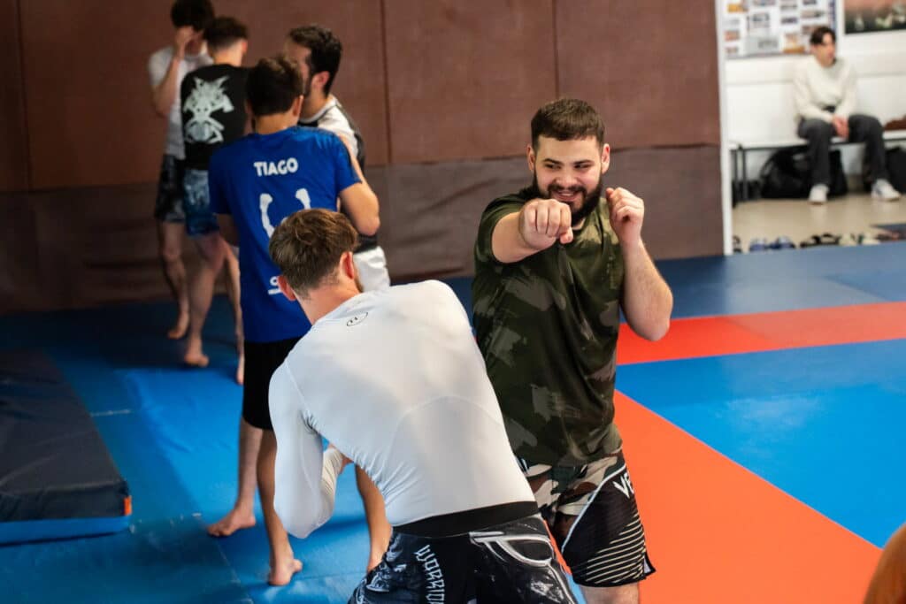 découvrez escale ufc punch à nancy : un événement unique pour les passionnés d'arts martiaux, avec démonstrations, rencontres et ambiance conviviale au cœur de la ville.