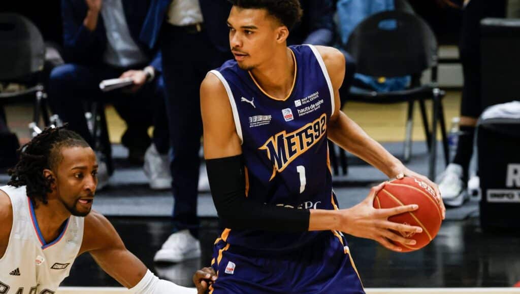 découvrez l'histoire, le parcours et les exploits des joueurs français en nba. suivez leur évolution, statistiques et impact dans le championnat nord-américain de basketball.