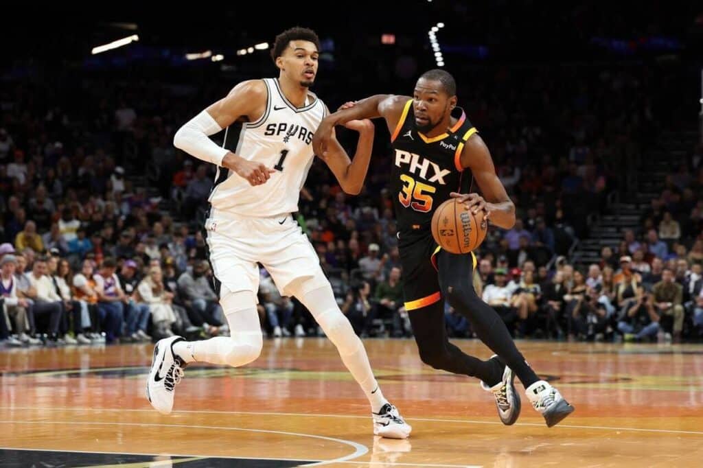 découvrez toutes les actualités et rumeurs sur le transfert de victor wembanyama : analyses, destinations possibles et enjeux pour la prochaine saison de basketball.