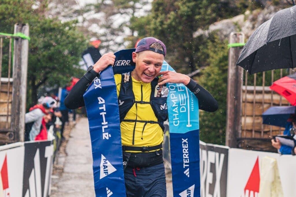 découvrez le parcours impressionnant de baptiste chassagne, vainqueur de la diagonale des fous, la course d'endurance emblématique de l'île de la réunion.