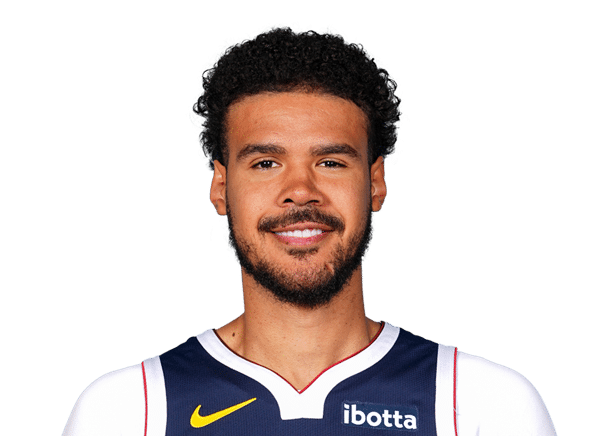 découvrez les détails de la blessure de cameron johnson au moment clé du match et son impact sur la performance de l'équipe.