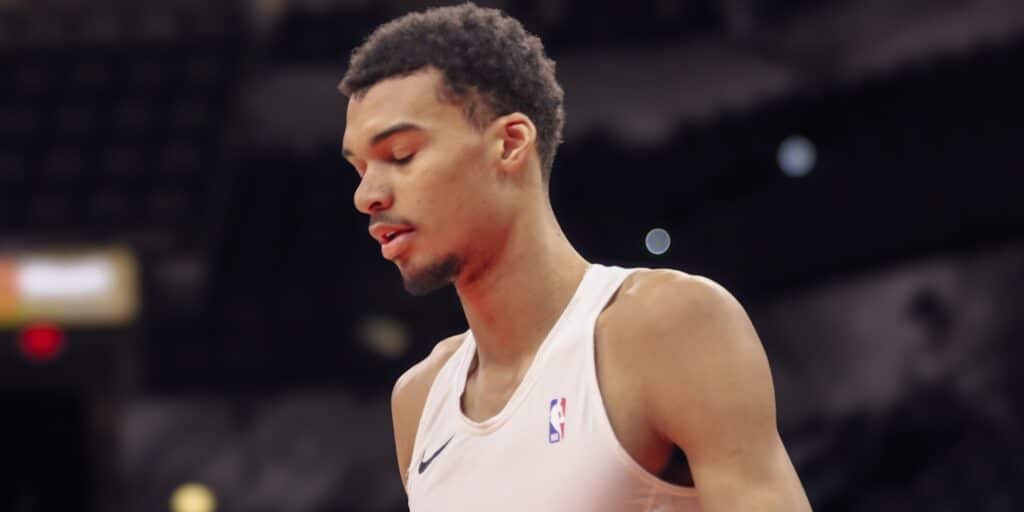 découvrez les raisons et les conséquences de la fin de l'aventure de victor wembanyama en nba, un tournant important dans la carrière prometteuse du jeune talent.