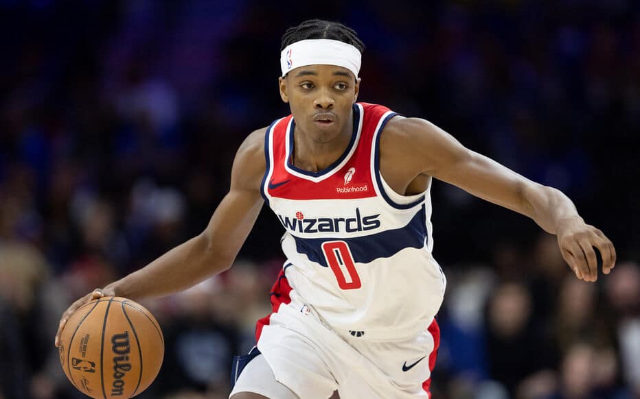 découvrez l'arrivée inattendue à monaco d'un ancien joueur nba malgré une interdiction, une surprise qui fait grand bruit dans le monde du sport.