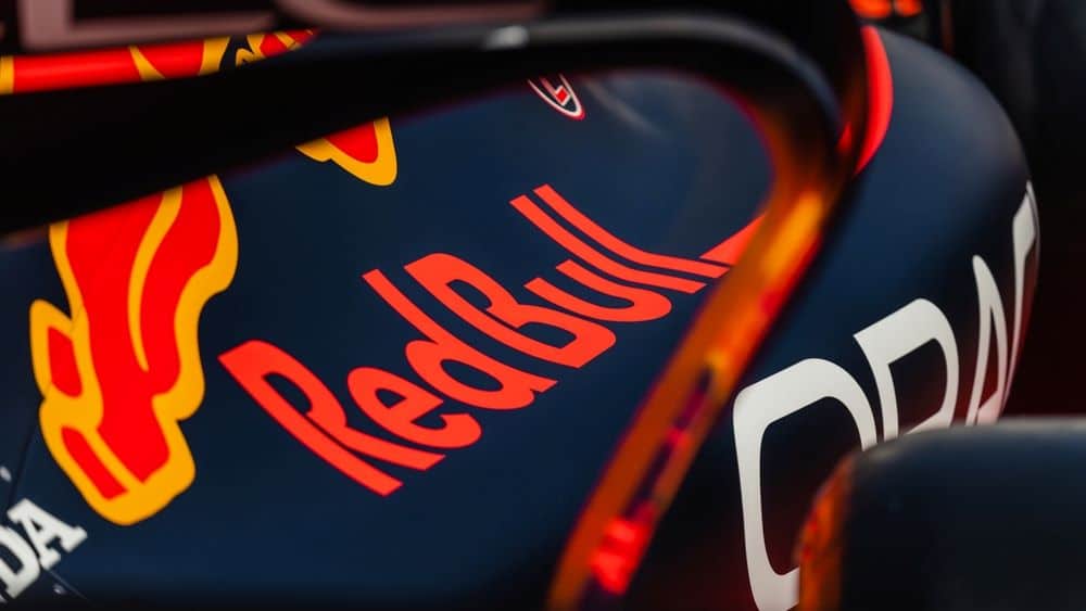 découvrez l'annonce officielle de red bull concernant la démission de helmut marko, un tournant majeur pour l'équipe en formule 1.