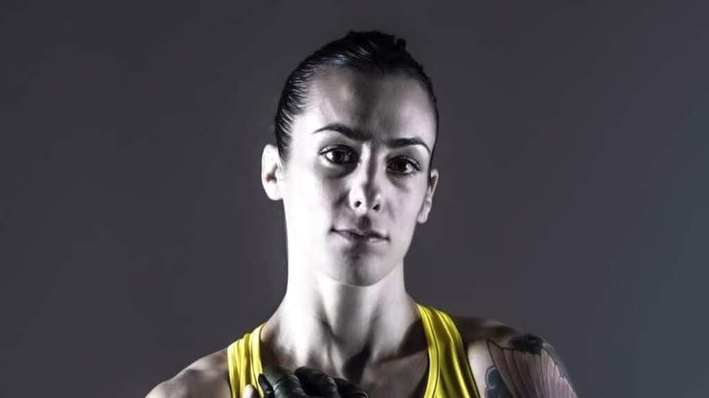 découvrez lohan durandet, champion de france mma-g u20, un jeune talent prometteur des arts martiaux mixtes français.