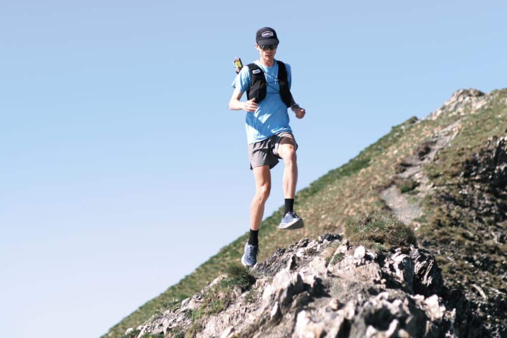 découvrez l'ultra-trail américain à grimaud, une course d'endurance exceptionnelle alliant paysages splendides et défi sportif intense dans le cadre authentique de la provence.