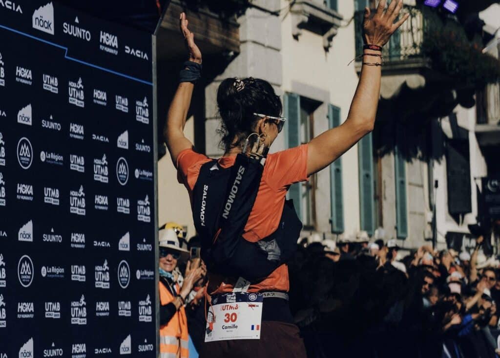 découvrez la controverse autour du plan de décarbonation de l'utmb, ses enjeux environnementaux et les débats suscités parmi les acteurs et participants.