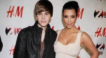 découvrez les révélations surprenantes sur hamilton mystérieux et les plaisanteries de russell à propos de kardashian.