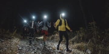 paul clément, invincible, remporte la yukon arctic ultra 2026, une course extrême en conditions polaires. découvrez son exploit exceptionnel et son endurance hors du commun.