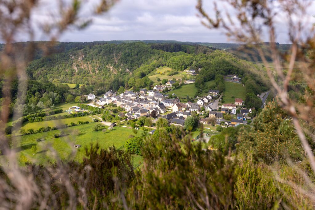 découvrez le trail saint-léonard, un événement exceptionnel rassemblant 1 200 coureurs prêts à relever le défi de l'ultra trail dans un cadre naturel spectaculaire.