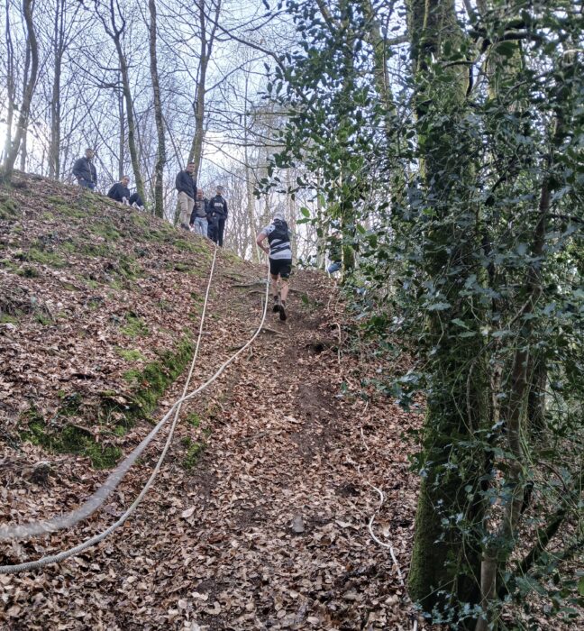 découvrez la victoire spectaculaire d'oliviero et le métayer lors du trail apollo à bohal, une course intense et mémorable au cœur de la nature.